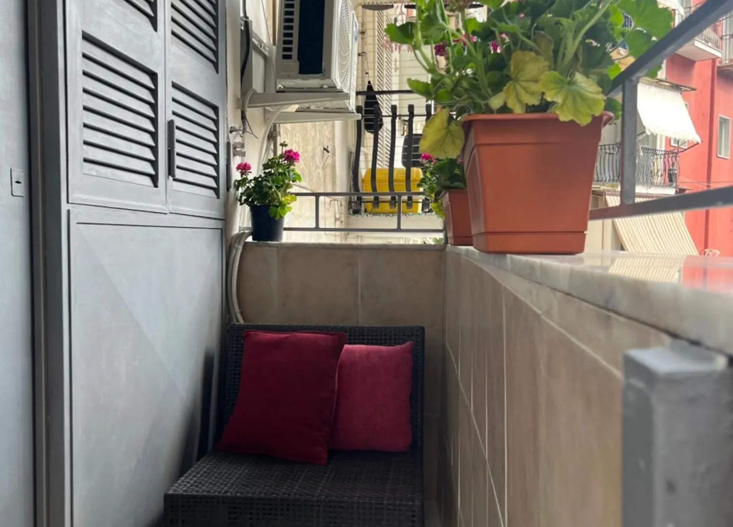 Falcone House Apartment Naples Italy